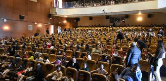 Malatya'da' İbiş'in Uzay Macerası' tiyatro oyunu sahnelendi