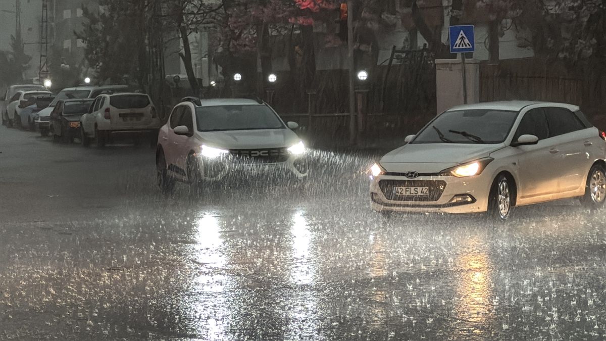 Malatya'da Sağanak Hayatı Olumsuz Etkiledi
