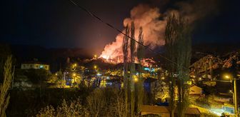 Manisa'da çıkan ev yangınında 1 kişi dumandan etkilendi