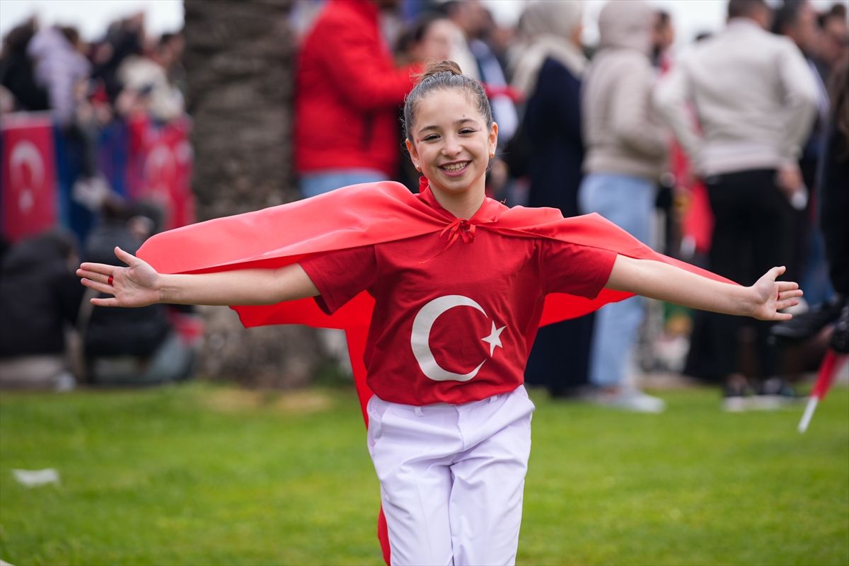 Manisa'nın ilçelerinde 23 Nisan Ulusal Egemenlik ve Çocuk Bayramı kutlandı