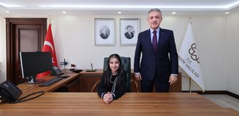 Mardin Valisi Akkoyun, koltuğunu ilkokul öğrencisine devretti