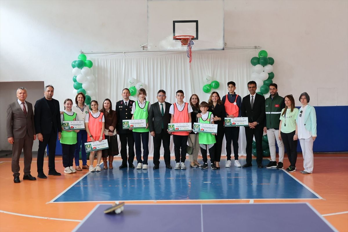 Marmaris'te "Hepimiz İçin Bağımsız Gelecek" masa tenisi turnuvası başladı