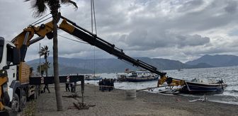 Marmaris'te kırılan vinç taşıma kolunun altında kalan işçi öldü
