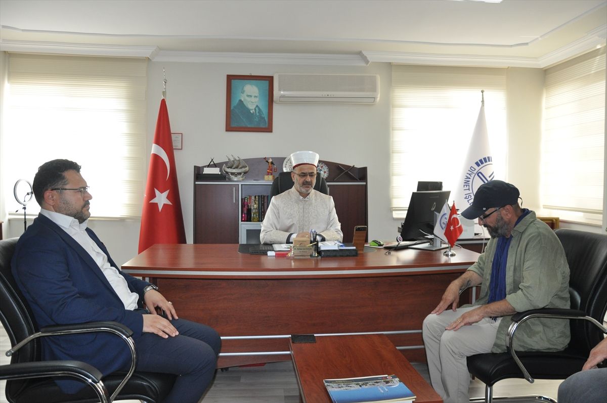 Mersin'de Ermeni asıllı Türk vatandaşı adam Müslüman oldu