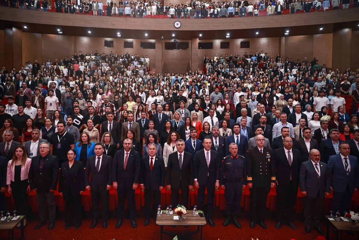 Mersin'de "Milli Teknoloji Zirvesi" düzenlendi