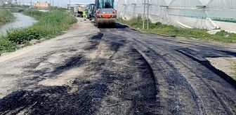 Mersin'in Akdeniz ilçesinde yollar yenileniyor