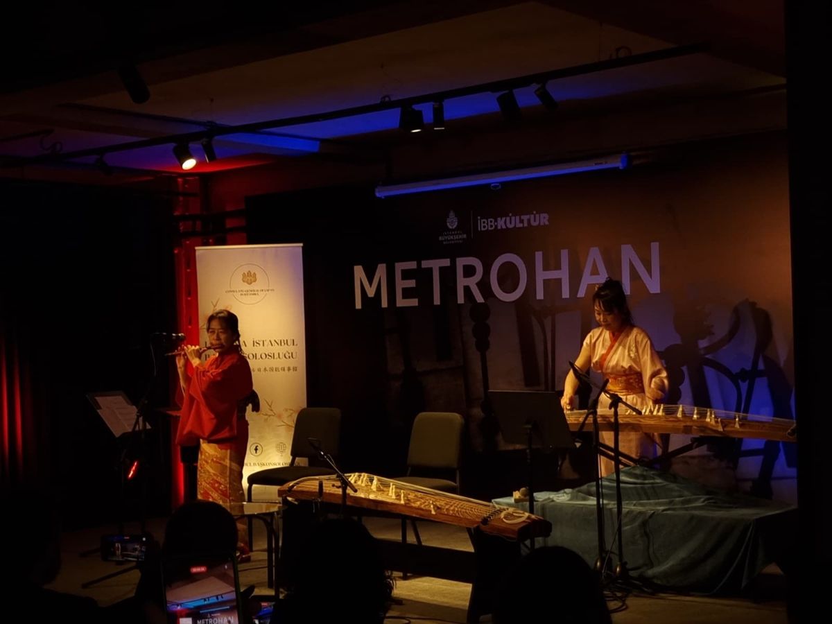 Metrohan'da geleneksel Japon müziği konseri düzenlendi