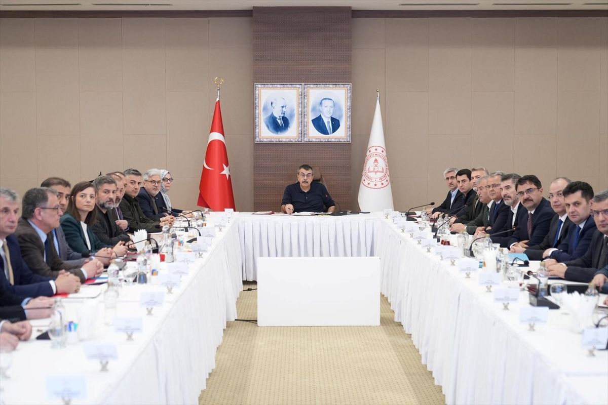 Milli Eğitim Bakanı Tekin başkanlığında birim amirleri toplantısı yapıldı