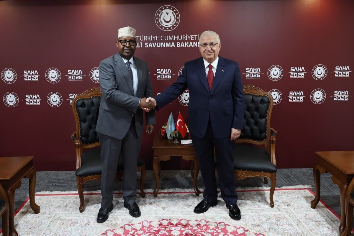 Milli Savunma Bakanı Güler, Somali Savunma Bakanı Fiqi ile görüştü