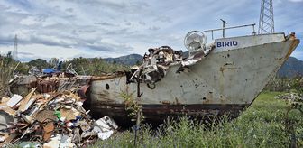 Muğla'da 4 yıl önce göçmen operasyonunda yakalanan gemi hurdaya ayrıldı