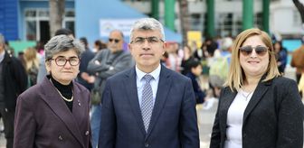 Muğla'da minik öğrenciler yazdıkları kitapları imzaladı