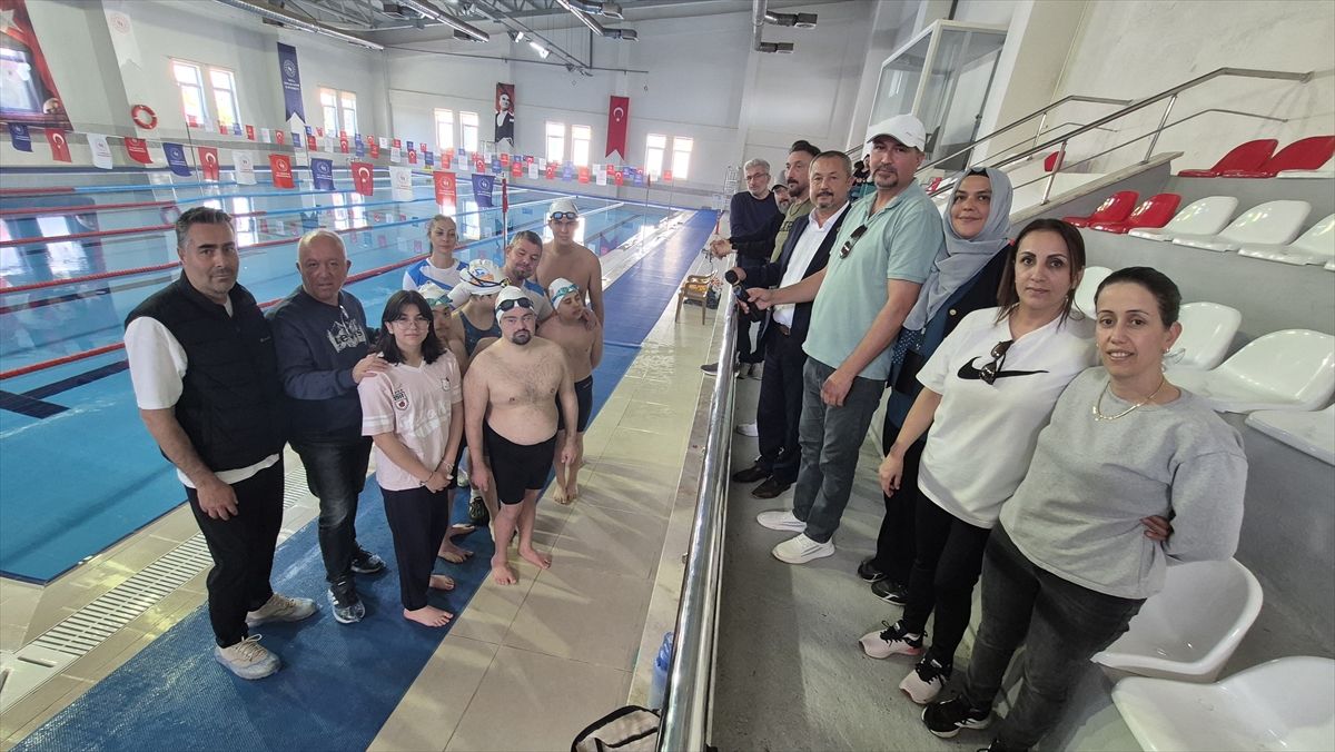Muğla'da 'özel sporcuların' hedefi yüzmede Türkiye şampiyonluğu