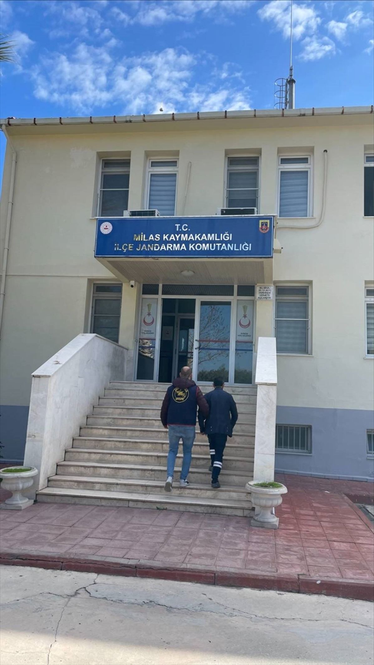 Muğla'da uyuşturucu operasyonlarında yakalanan 2 zanlı tutuklandı