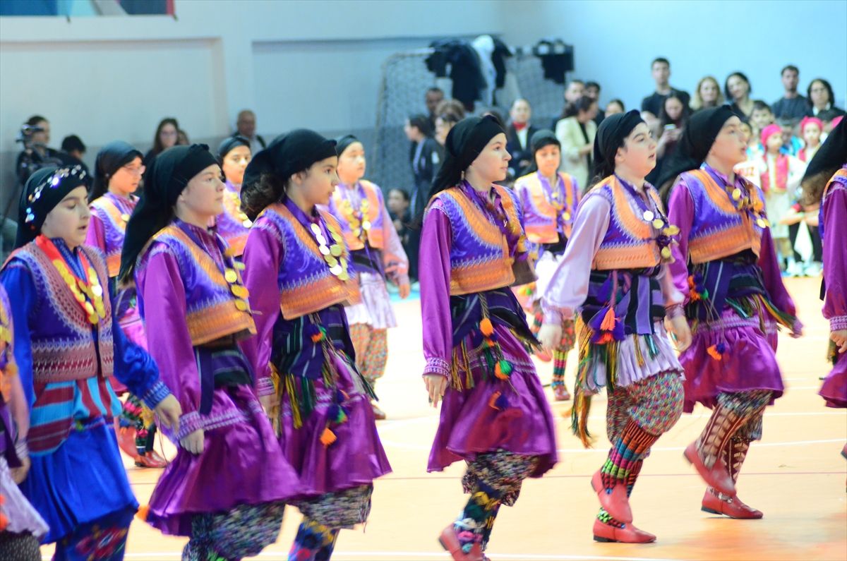 Nazilli ve Söke'de 23 Nisan Ulusal Egemenlik ve Çocuk Bayramı kutlandı