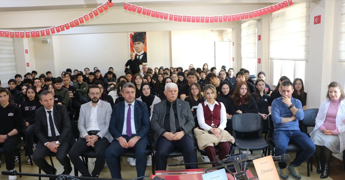 Of'ta öğrenciler ozan ve şairle buluştu