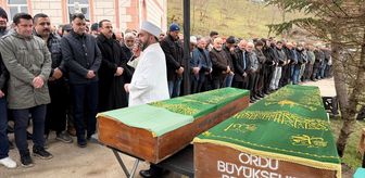 Ordu'da yamaçtan yuvarlanan otomobilde ölen baba ve kızının cenazesi defnedildi
