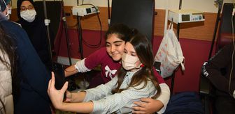 Oyuncu ve sporculardan hastanedeki çocuklara 23 Nisan ziyareti