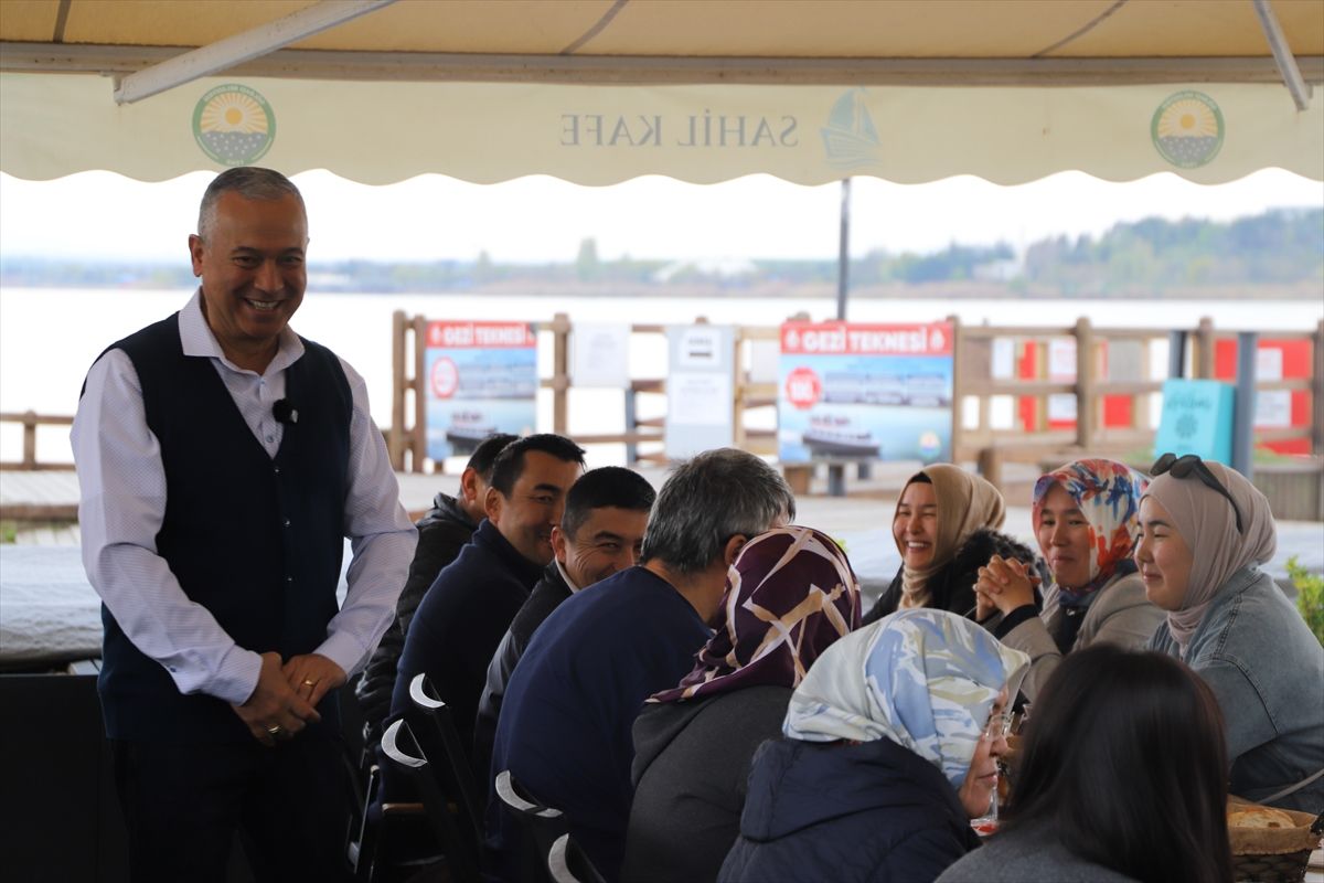 Park Eymir Toplu Yapı Yönetimi üyeleri "1 Mayıs" dolayısıyla bir araya geldi
