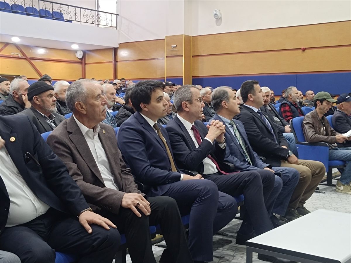 Pazaryeri'nde Çiftçilere Bilgilendirme Toplantısı