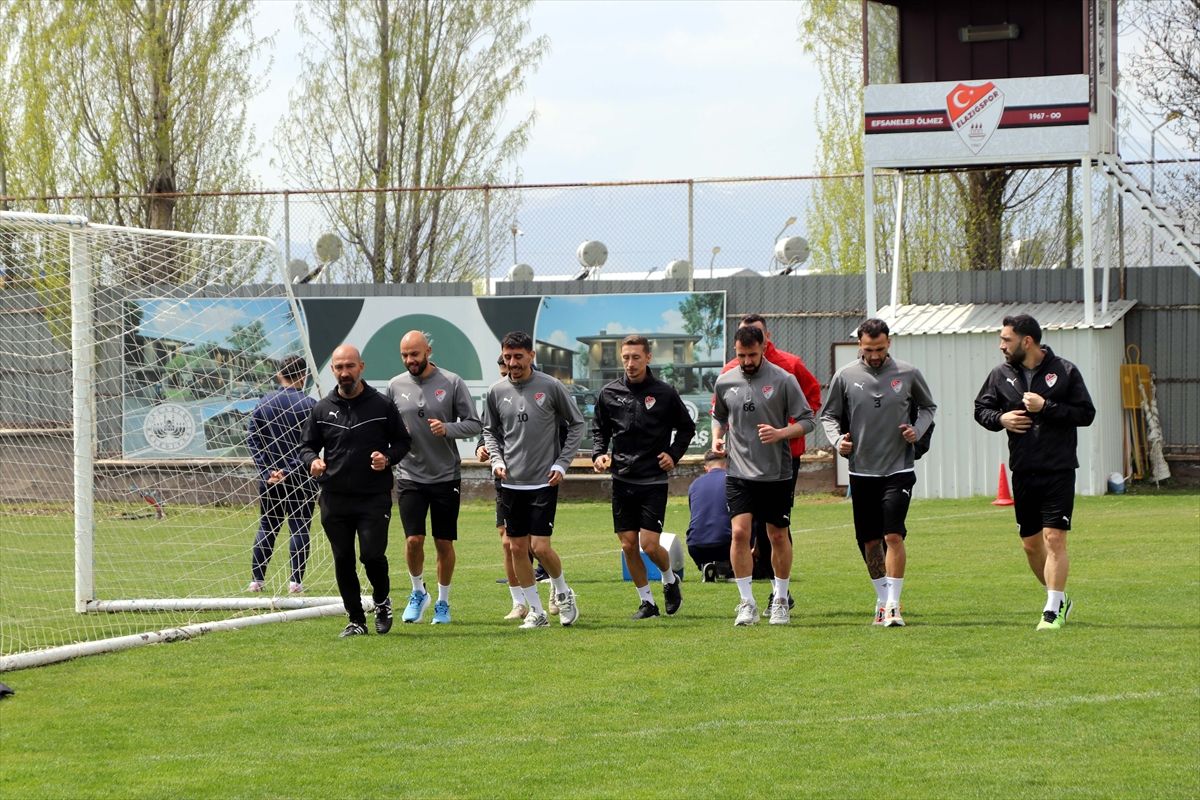 Play-off maçlarına hazırlanan Elazığspor'un hedefi Trendyol 1. Lig'e yükselmek