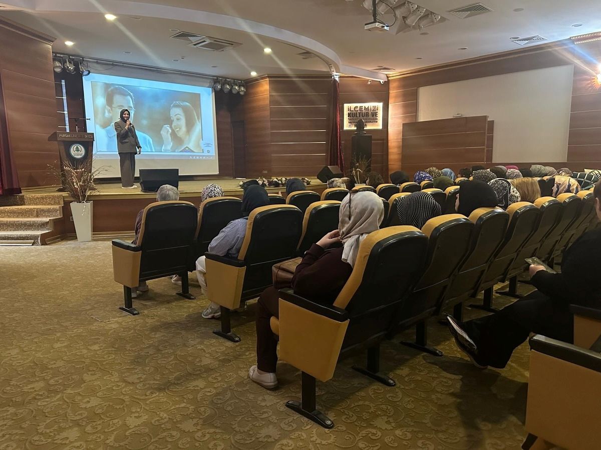 Pursaklar'da annelere yönelik seminer düzenlendi