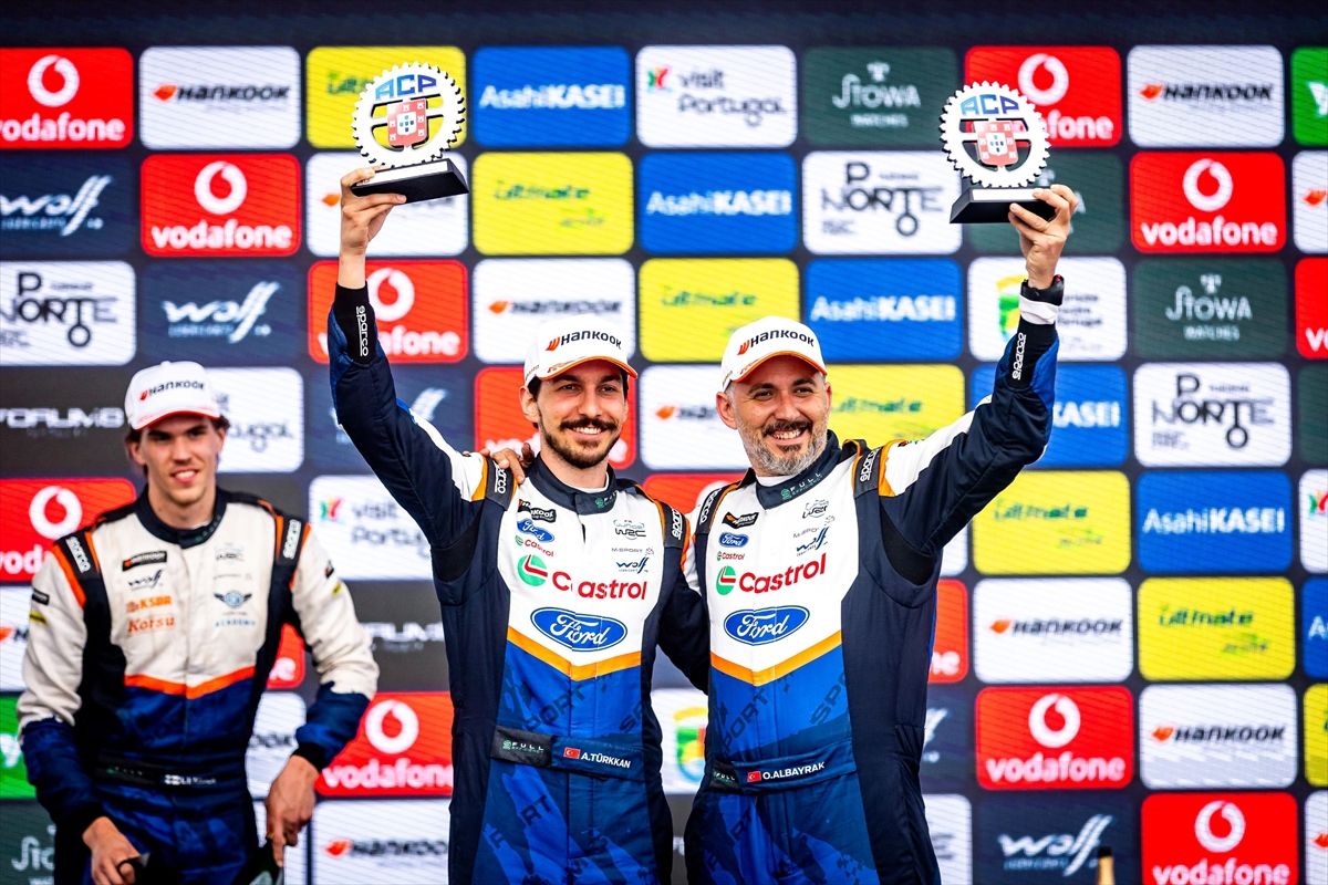 Ralli sporcuları Ali Türkkan-Oytun Albayrak Portekiz'de birinci oldu
