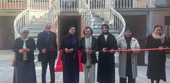 Ressam Hülya Yazıcı'nın retrospektif sergisi, Dolmabahçe Resim Müzesi'nde açıldı