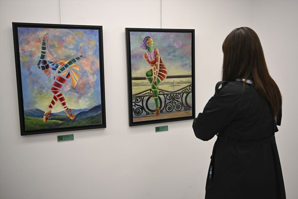 Ressam Nazende Yücel'in 'Yediveren Kadınlar' sergisi Ankara'da açıldı