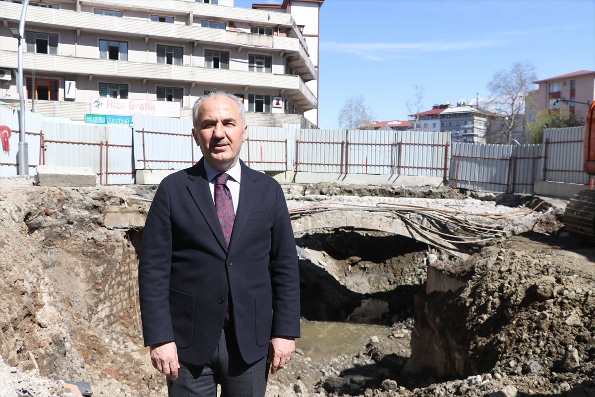 Rize'de yol düzenleme çalışmalarında tarihi taş kemerli köprü bulundu