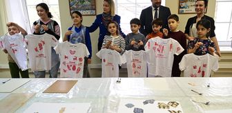 Rusya'da 23 Nisan Çocuk Bayramı haftasında çocuklara ebru sanatı ve linol baskı öğretildi