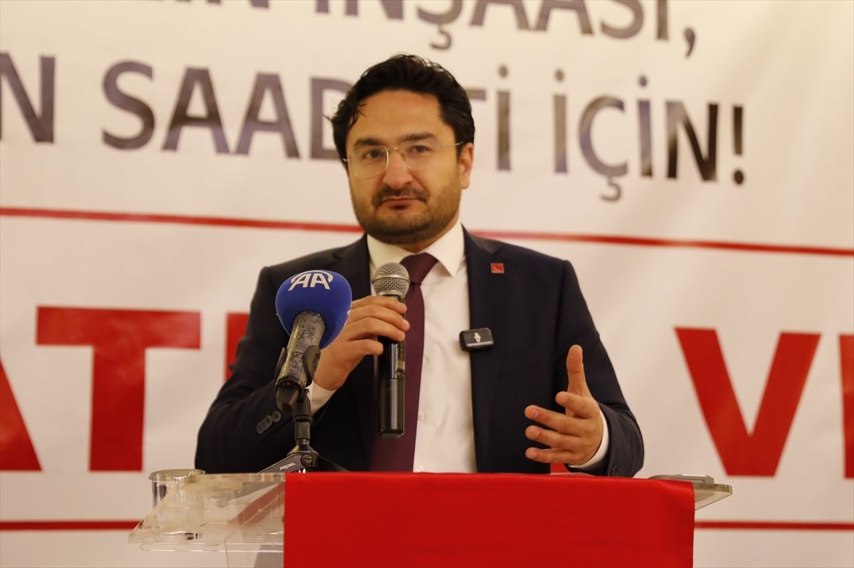 Saadet Partili Öztürk, Samsun'da partililerle bir araya geldi