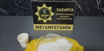 Sakarya'da araçta uyuşturucuyla yakalanan 3 kişi tutuklandı