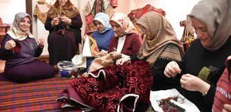 Sakarya'daki Kınalı Muhacirlerin geleneksel kıyafet ve dokumaları kayıt altına alınıyor
