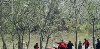Sakarya Nehri'nde kaybolan çocuğu arama çalışmaları sürüyor