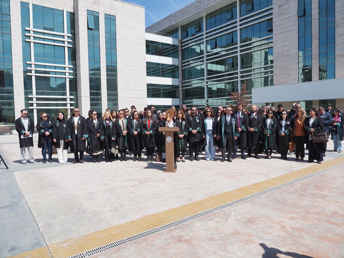 Samsun'da avukat Hatice Kocaefe'nin silahla vurularak öldürülmesi protesto edildi