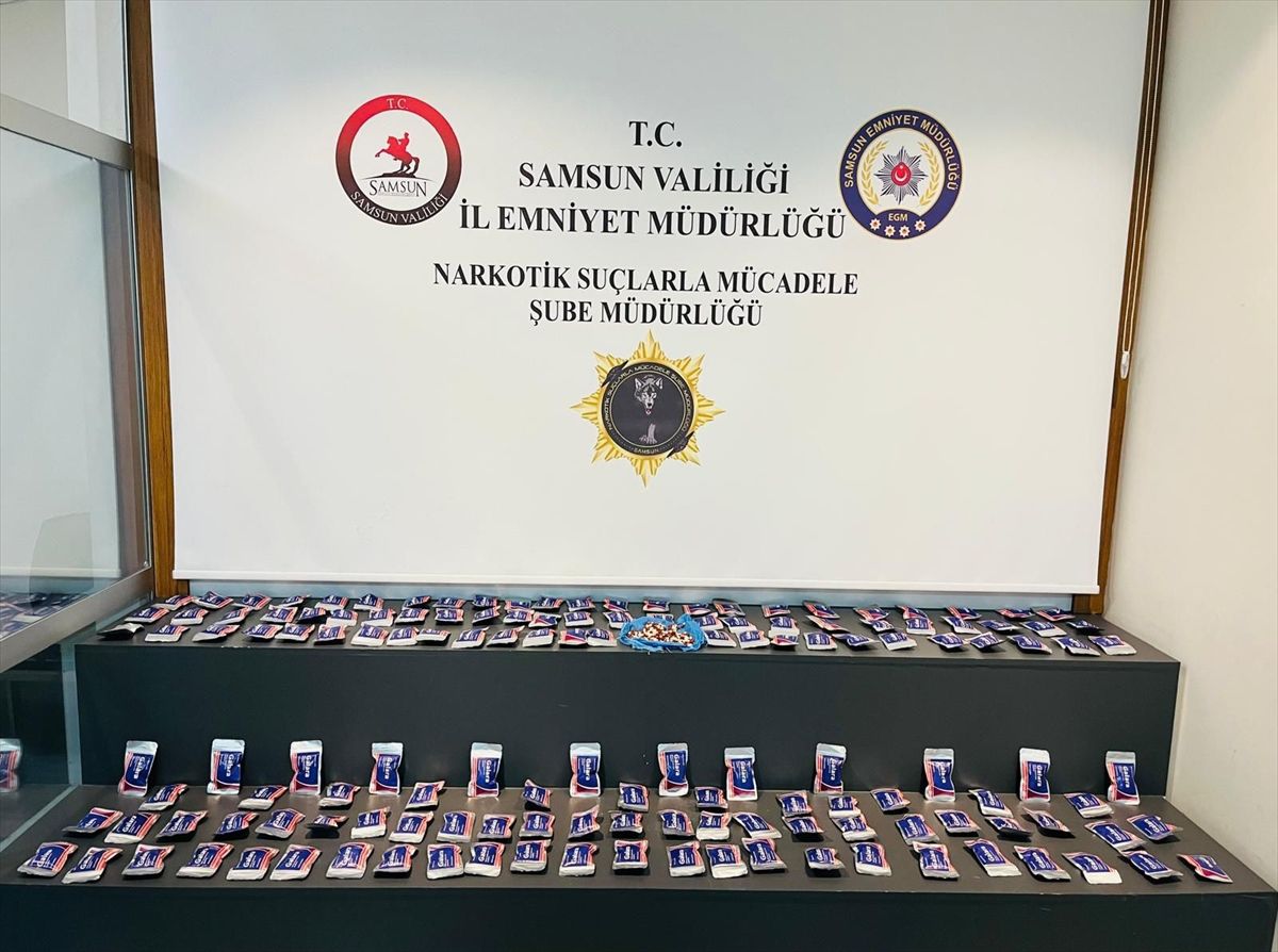 Samsun'da ikametinde 6 bin 663 sentetik uyuşturucu hap bulunan zanlı yakalandı