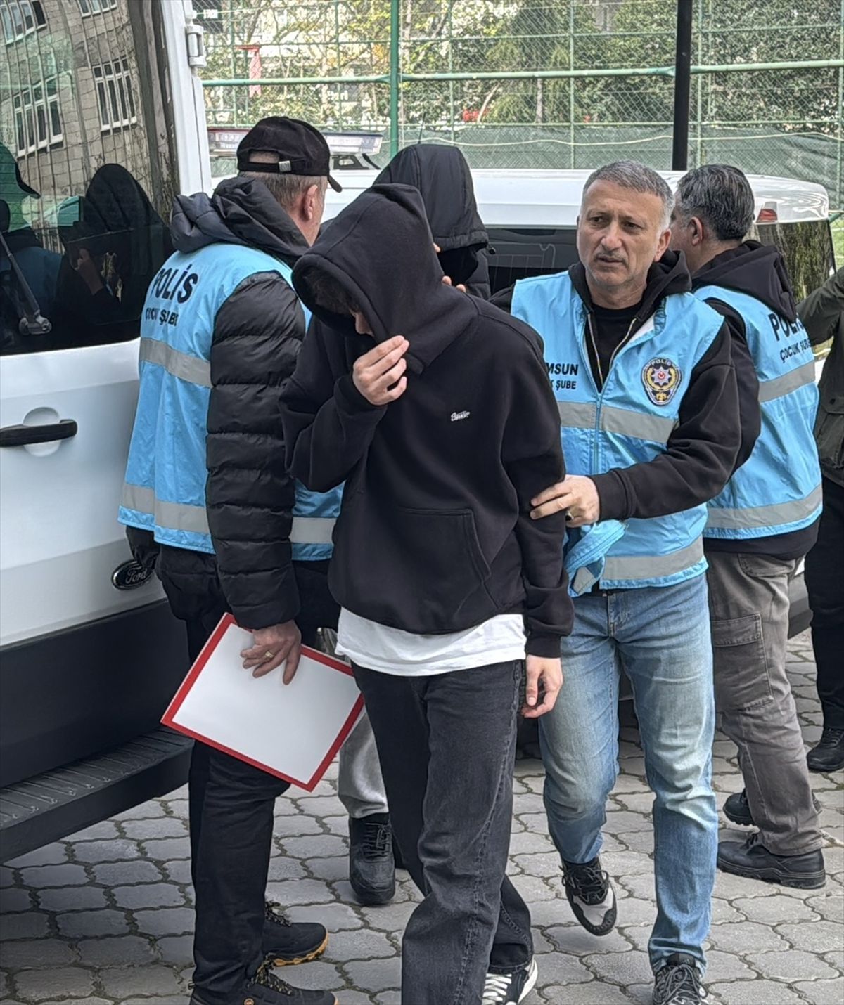 Samsun'da "okullara saldırı olabileceği" yönündeki paylaşımları nedeniyle 7 öğrenci yakalandı