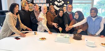Samsun'da otizmli bireylerin annelerine anlamlı kutlama