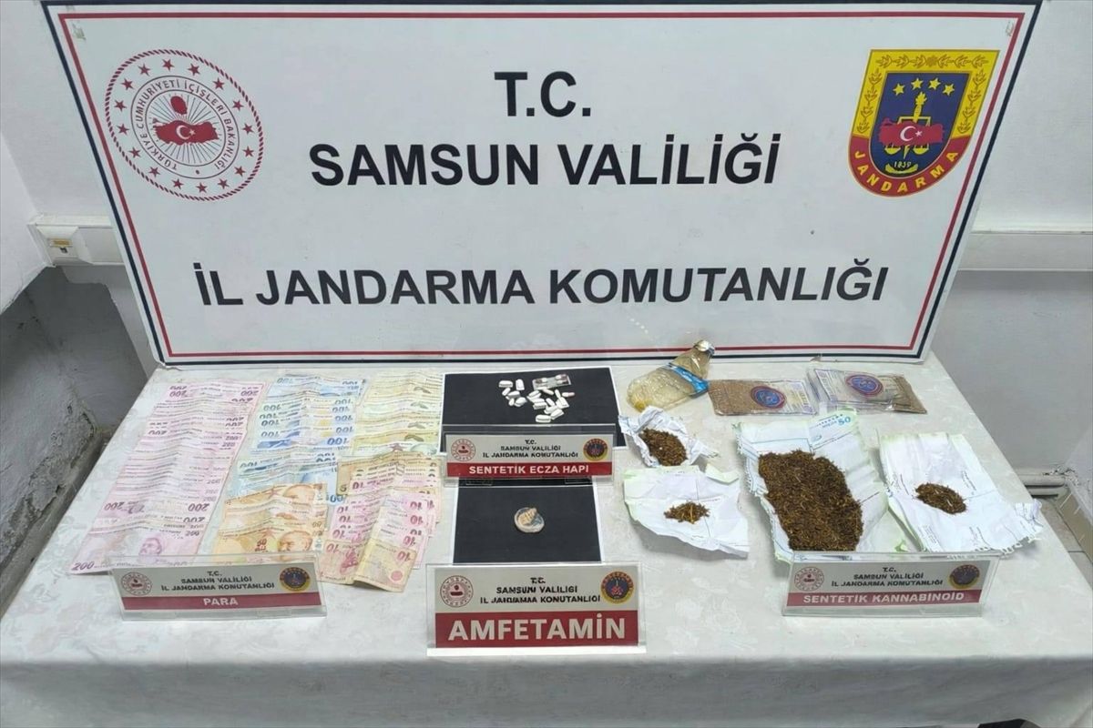 Samsun'da uyuşturucu operasyonunda 4 zanlı yakalandı
