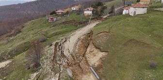 Samsun'da yayla yolunda toprak kayması meydana geldi