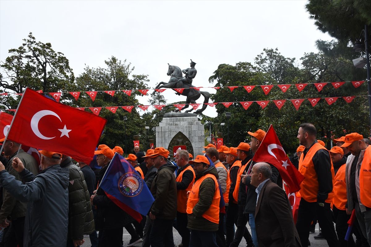 Samsun ve çevre illerde 1 Mayıs Emek ve Dayanışma Günü kutlandı