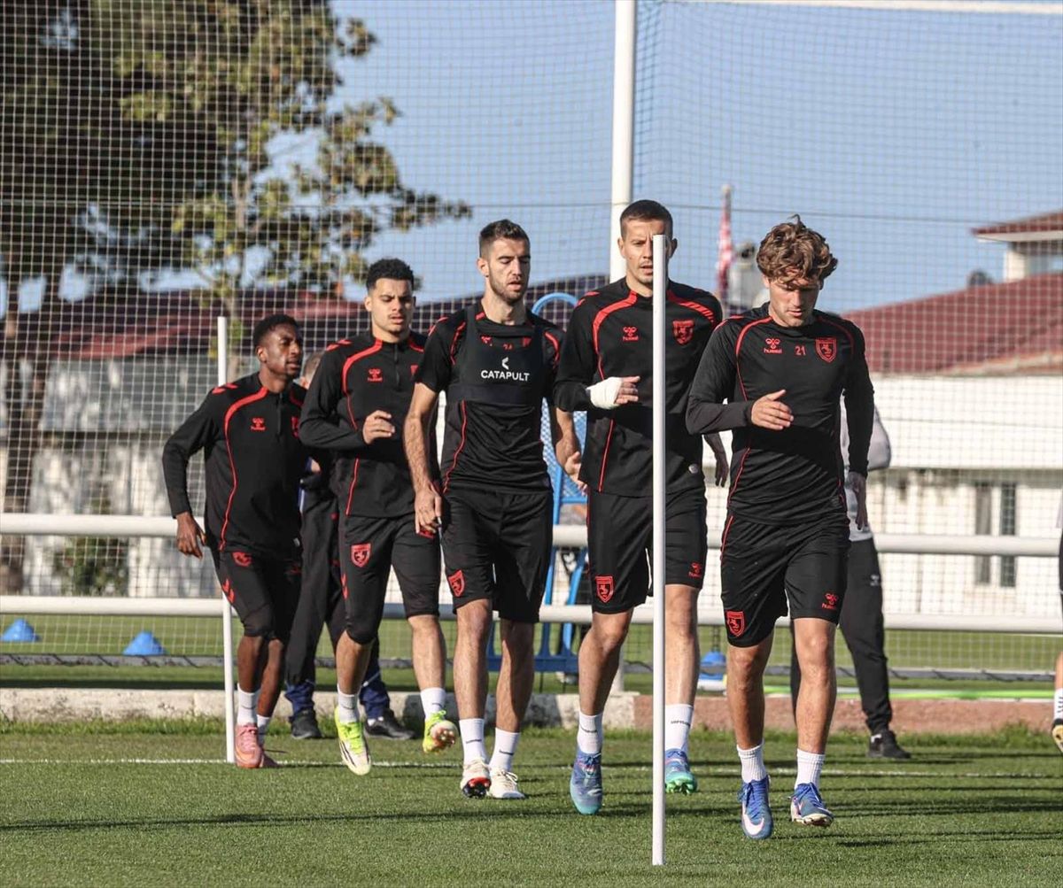 Samsunspor, Galatasaray maçı hazırlıklarına başladı