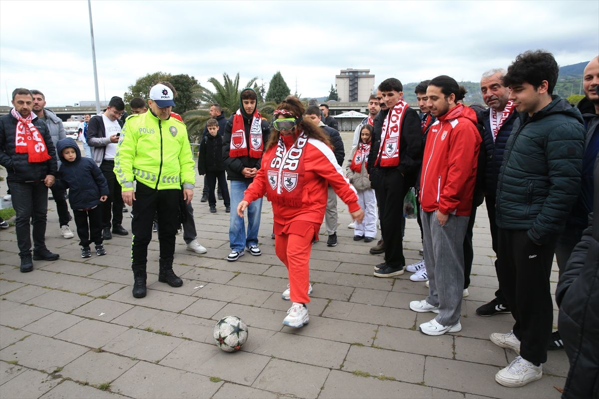 Samsunspor-Galatasaray maçı öncesi taraftarlara trafik güvenliği anlatıldı