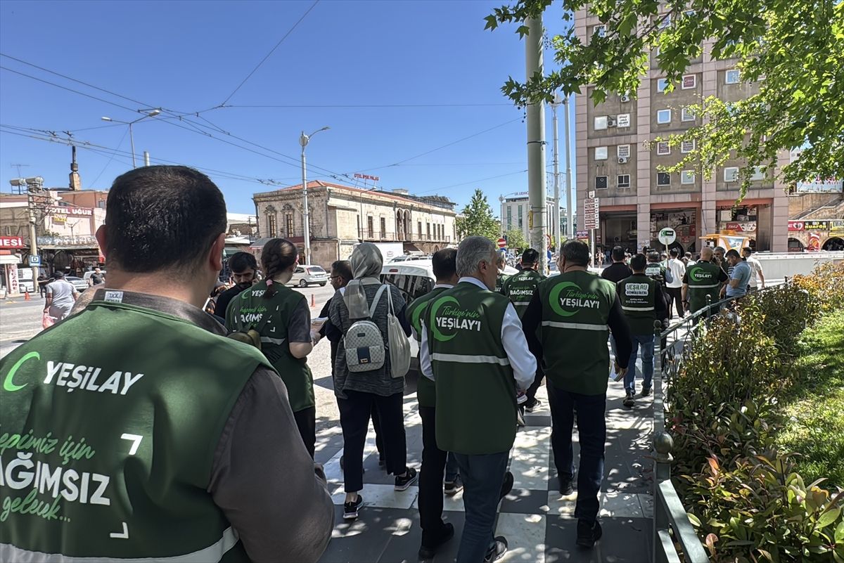 Şanlıurfa'da bağımlılığa dikkati çekmek için bağımsızlık yürüyüşü yaptılar