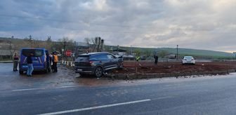 Şanlıurfa'da iki otomobilin çarpıştığı kazada 8 kişi yaralandı