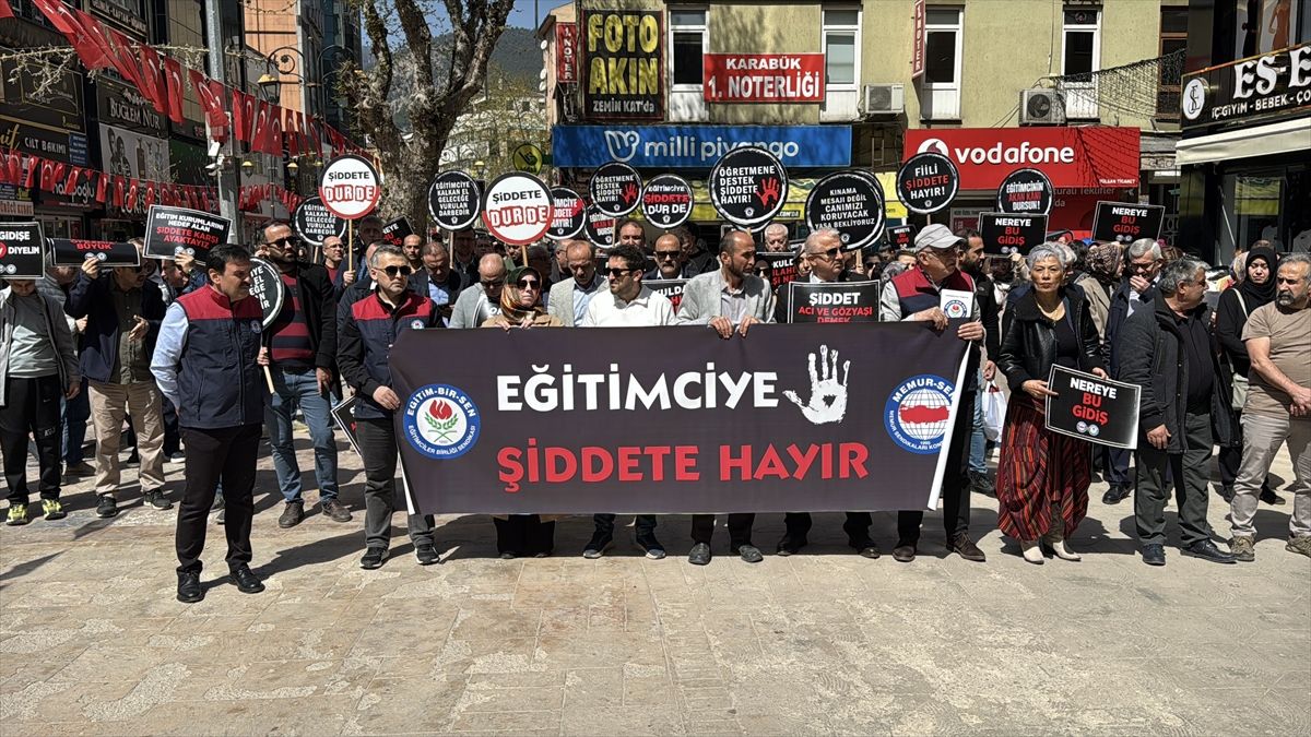 Şanlıurfa'daki okul saldırısı Sakarya ve çevre illerde protesto edildi