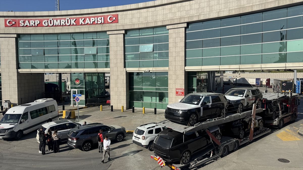 Sarp Sınır Kapısı'ndan 2026'nın ilk çeyreğinde 1 milyona yakın yolcu geçti