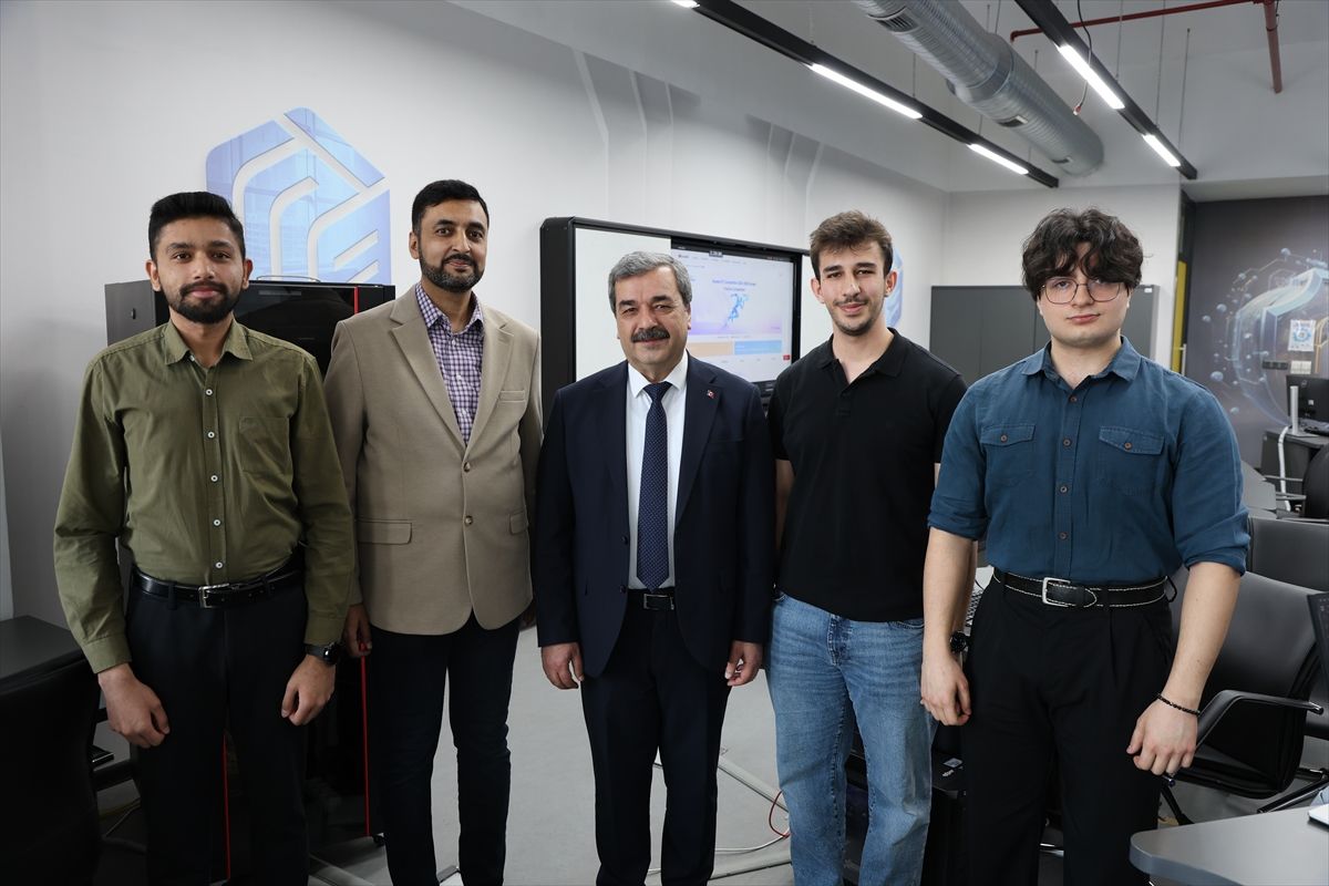 SBTÜ'lü öğrenciler, Huawei ICT Competition Avrupa Bölge Finali'nde birincilik elde etti