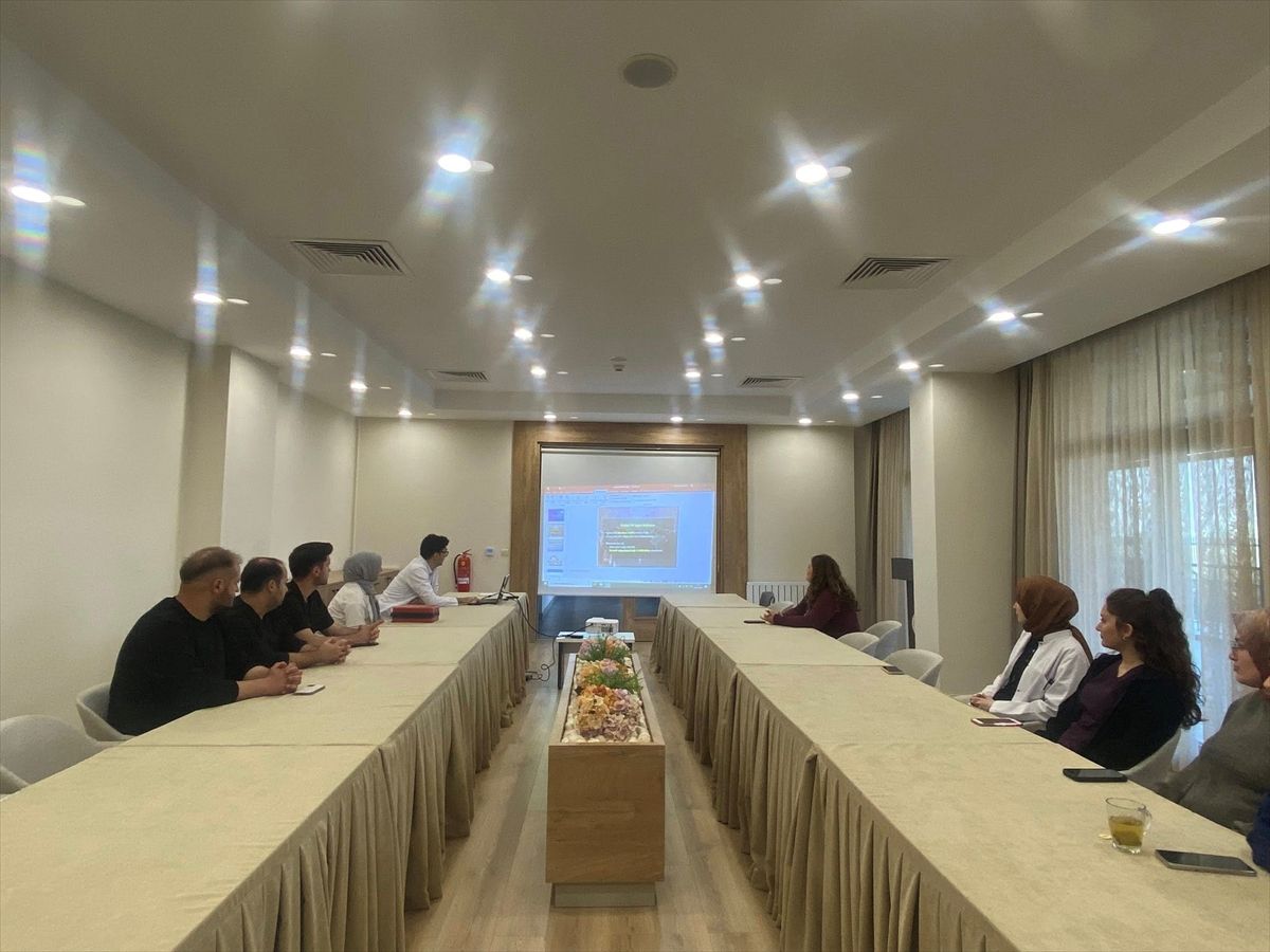 Seydişehir'de huzurevi personeline tütün bağımlılığı eğitimi