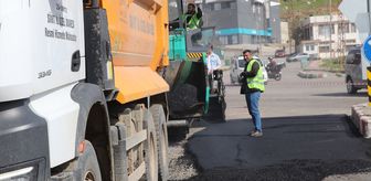 Siirt'te 26 noktada 50 bin ton asfalt ve 25 kilometrelik yol yenileme çalışmaları başlatıldı